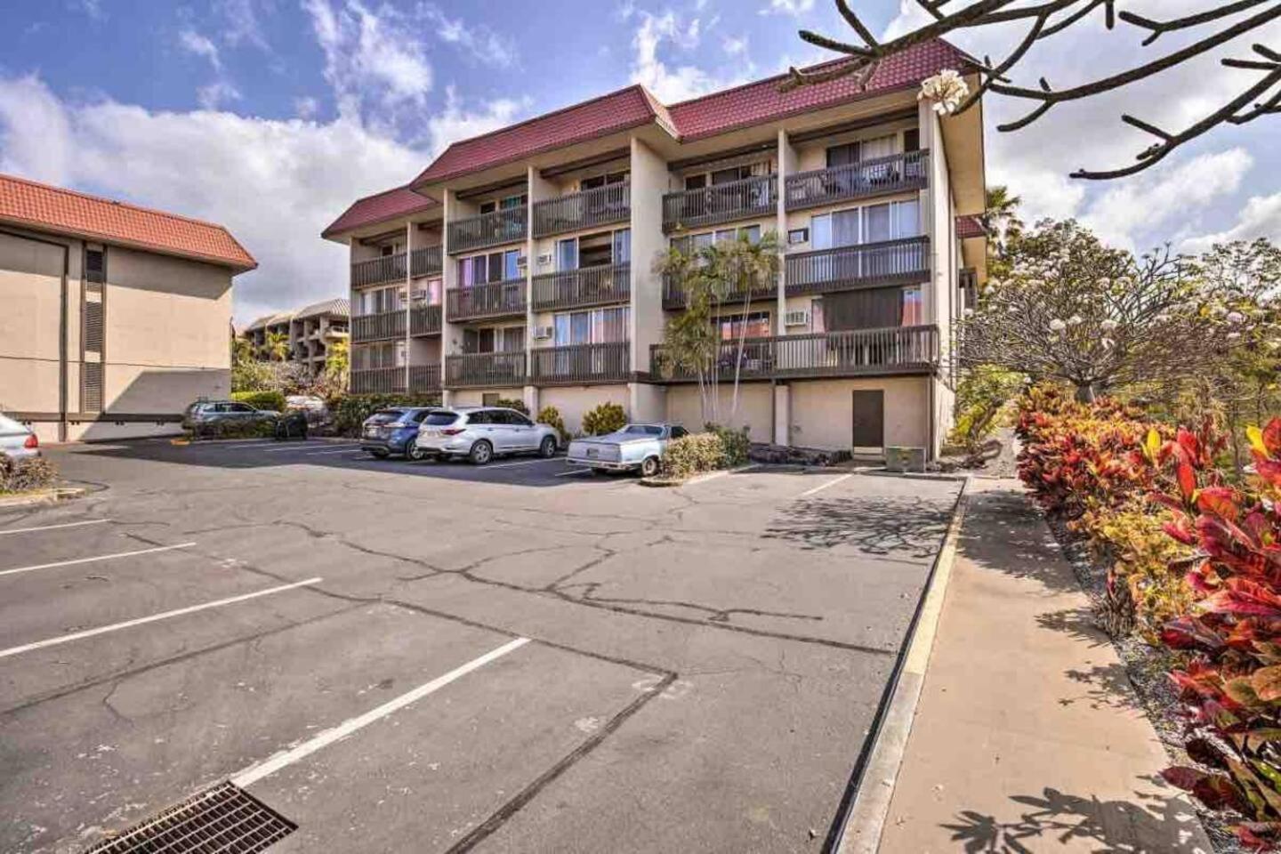Family Friendly Kailua Bay View Ac Free Parking Walk To Kailua Village Kültér fotó